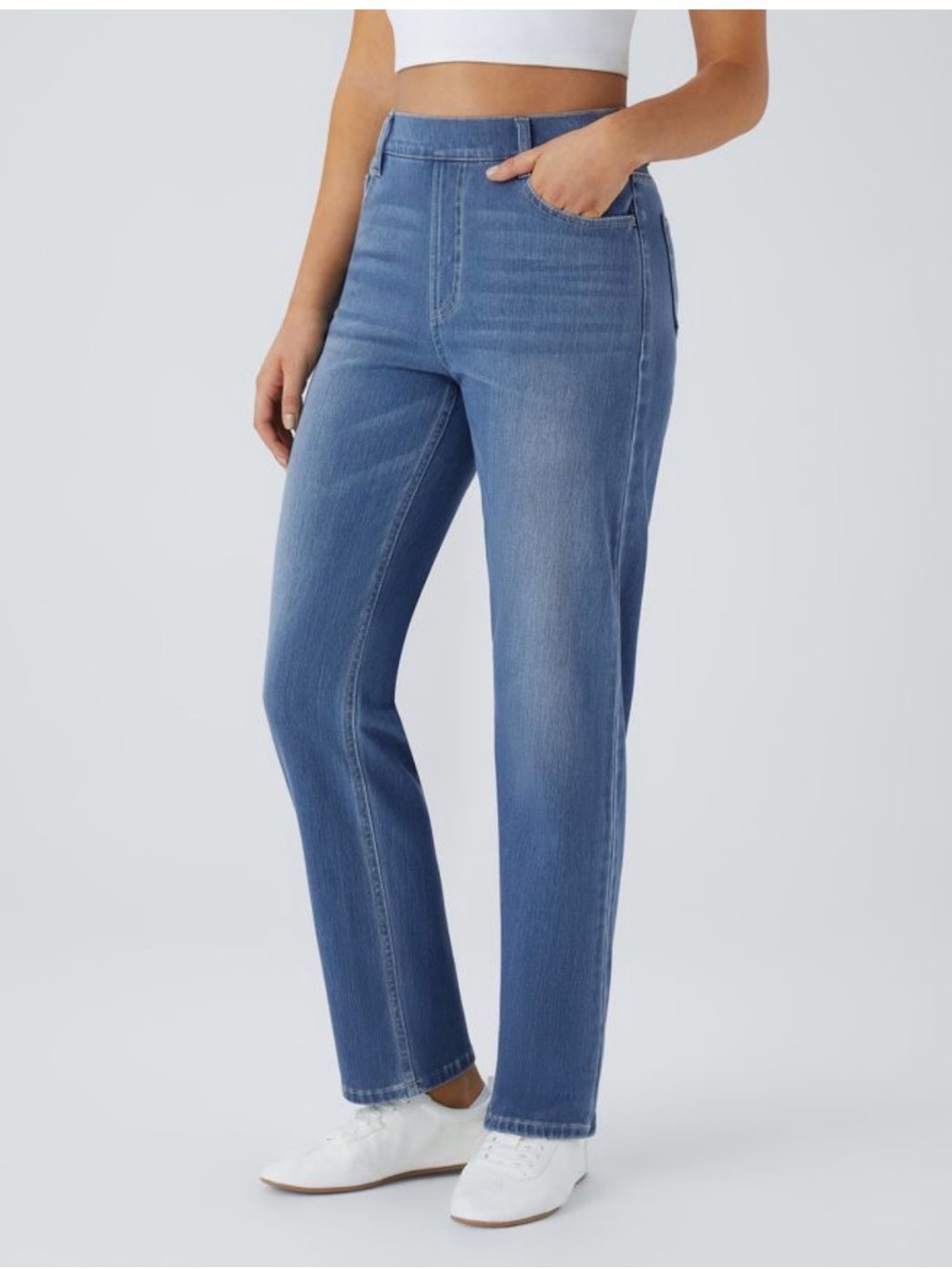 Halara Flex™ High Waisted Pockets Straight Leg Washed Casual Jeans Size Medium